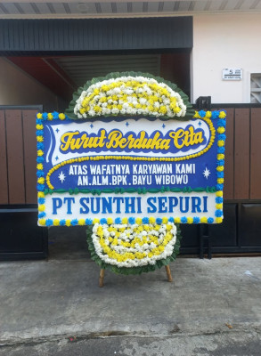 Papan Bunga Duka di Salaman