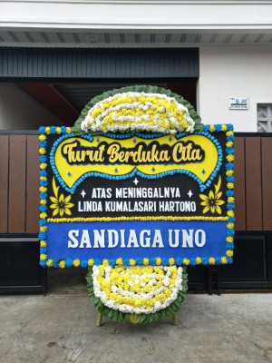 Papan Bunga Duka di Salaman